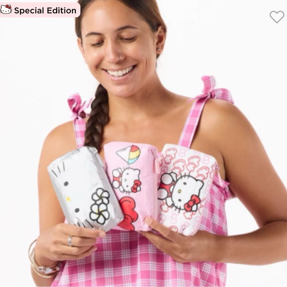 ALOHA- Hello Kitty mini pouch set
